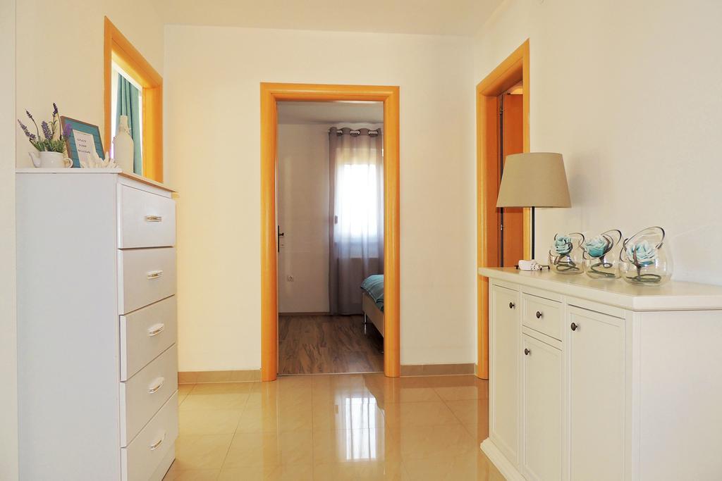 Private Accommodation Kirincic Vrh  Bagian luar foto