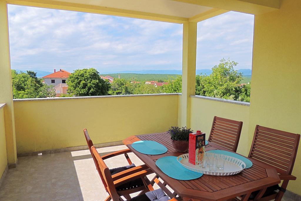 Private Accommodation Kirincic Vrh  Bagian luar foto