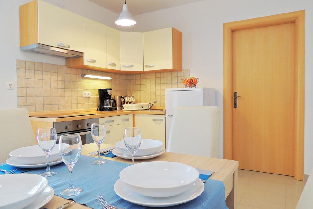 Private Accommodation Kirincic Vrh  Bagian luar foto